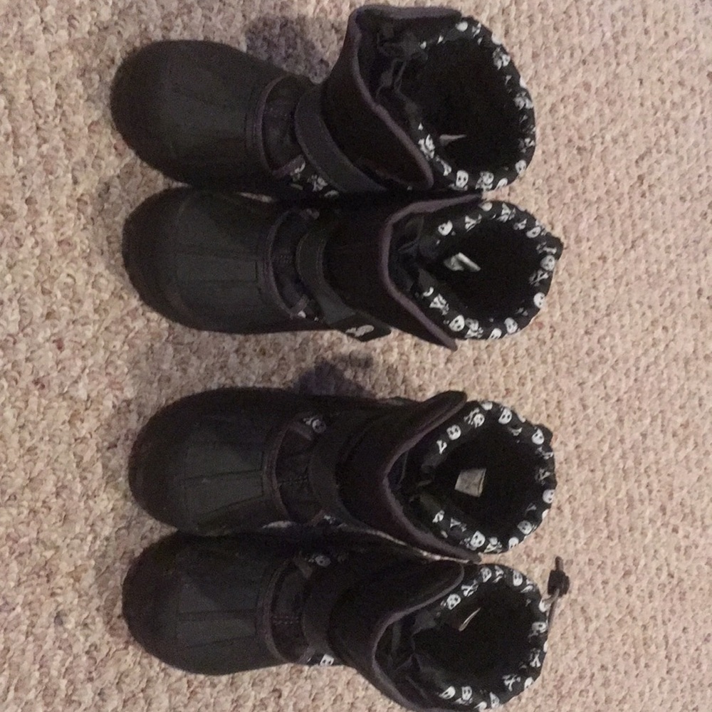 Athletec size 1 boys winter boots 2 pairs